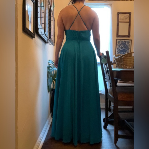 David’s Bridal BRIDESMAID SPAGHETTI STRAP FULL SKIRT Oasis - Picture 4 of 7